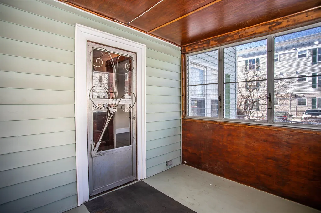 235 Cedar Street Manchester NH 03103
