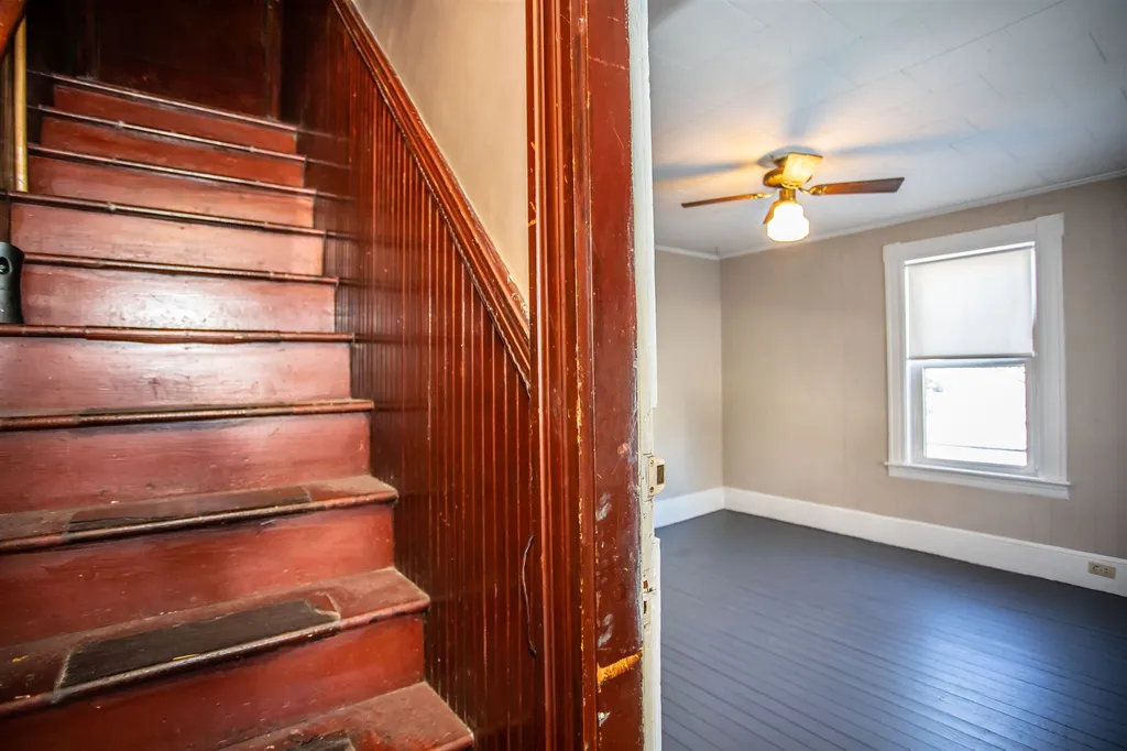 235 Cedar Street Manchester NH 03103