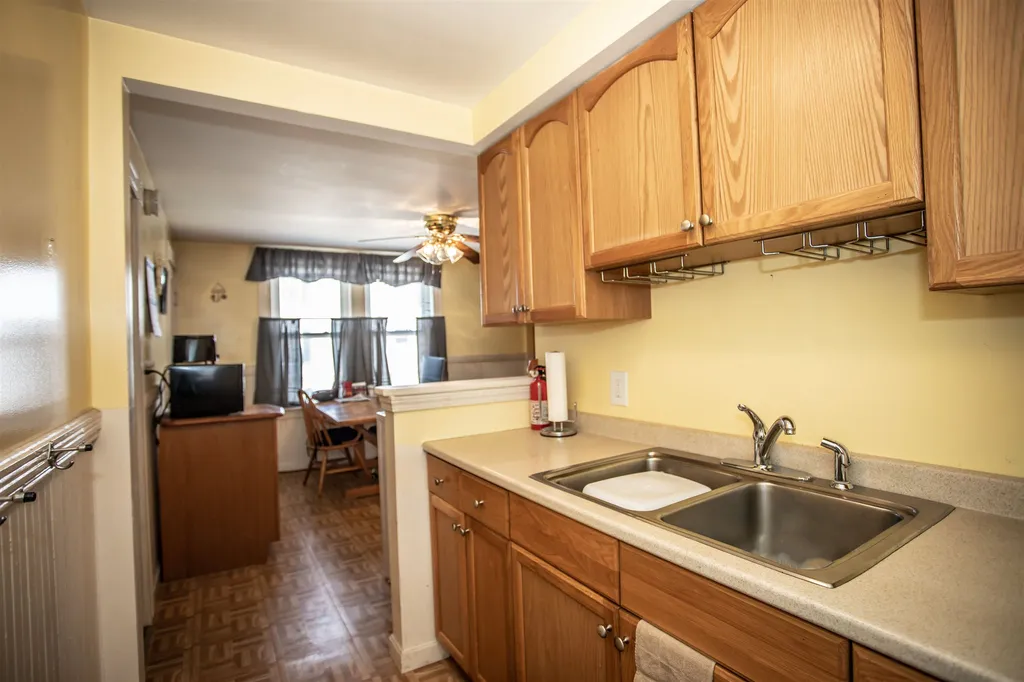 235 Cedar Street Manchester NH 03103