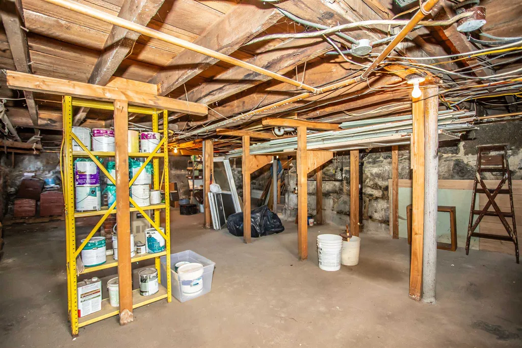 235 Cedar Street Manchester NH 03103
