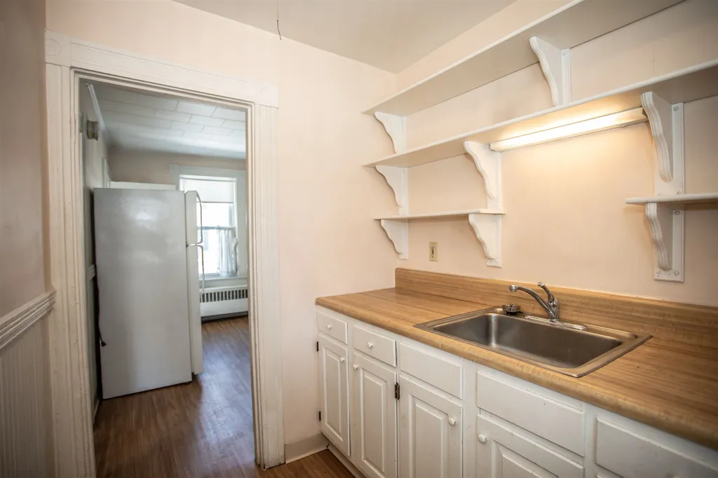 235 Cedar Street Manchester NH 03103