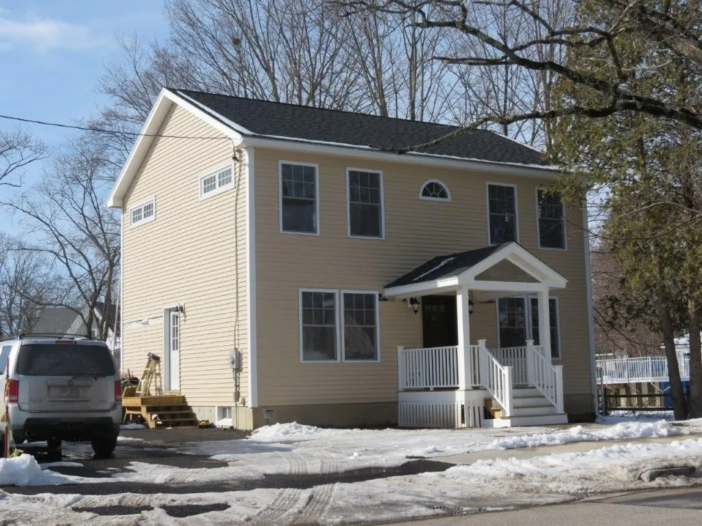 872 Portland Street Rochester NH 03868