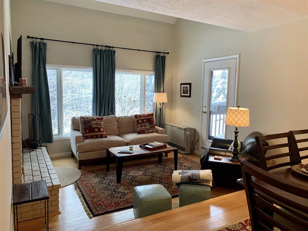53 Lower Summit Road Warren VT 05674