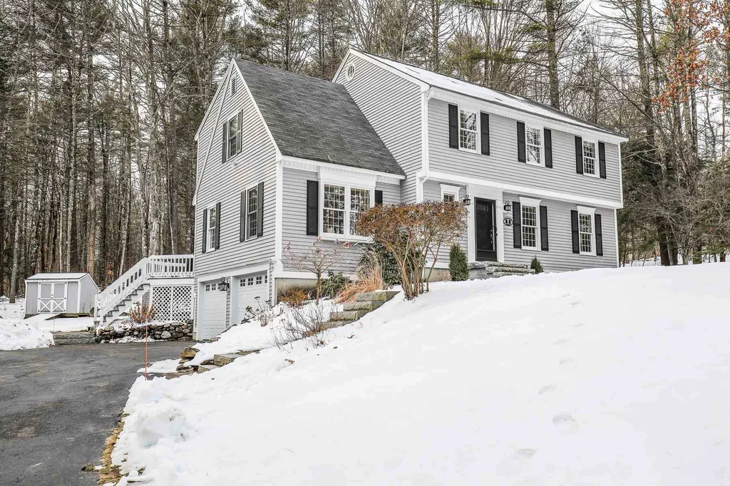 10 Reverend Houston Drive Bedford NH 03110