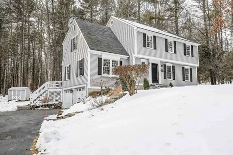 10 Reverend Houston Drive Bedford NH 03110