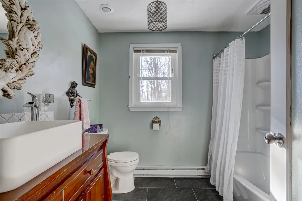17 Megan Drive Northfield NH 03276