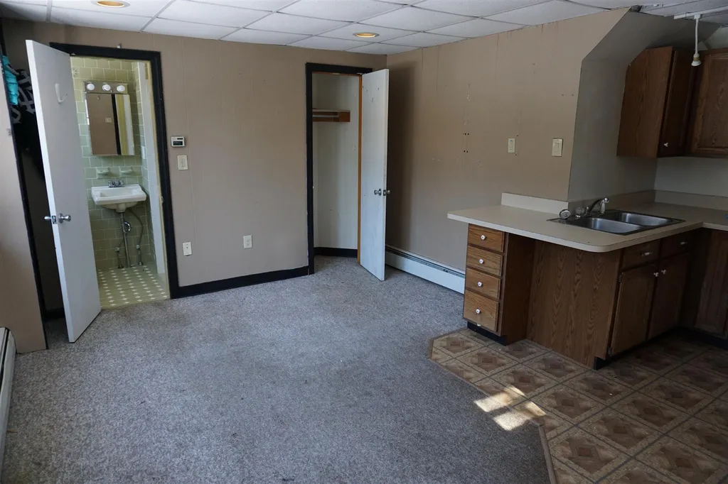 15 Nash Parkway Somersworth NH 03878