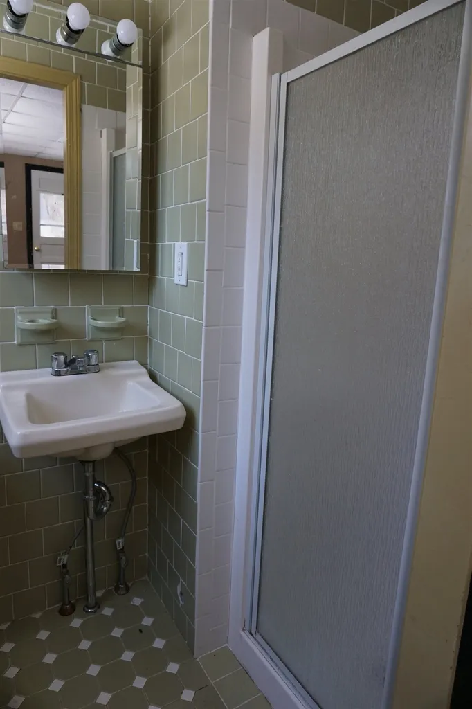 15 Nash Parkway Somersworth NH 03878