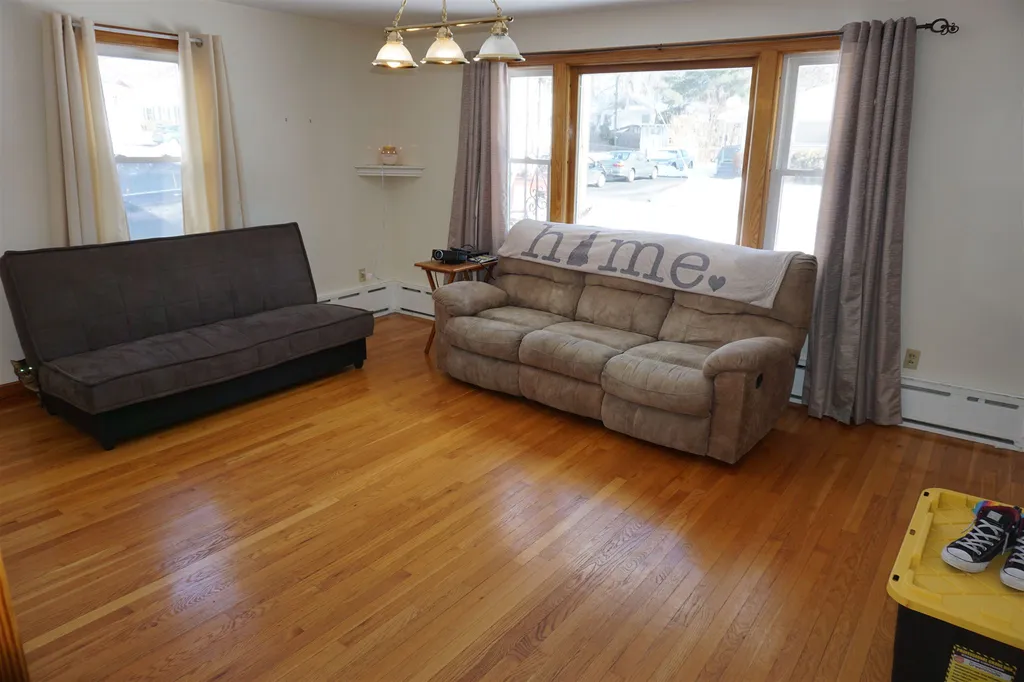 15 Nash Parkway Somersworth NH 03878