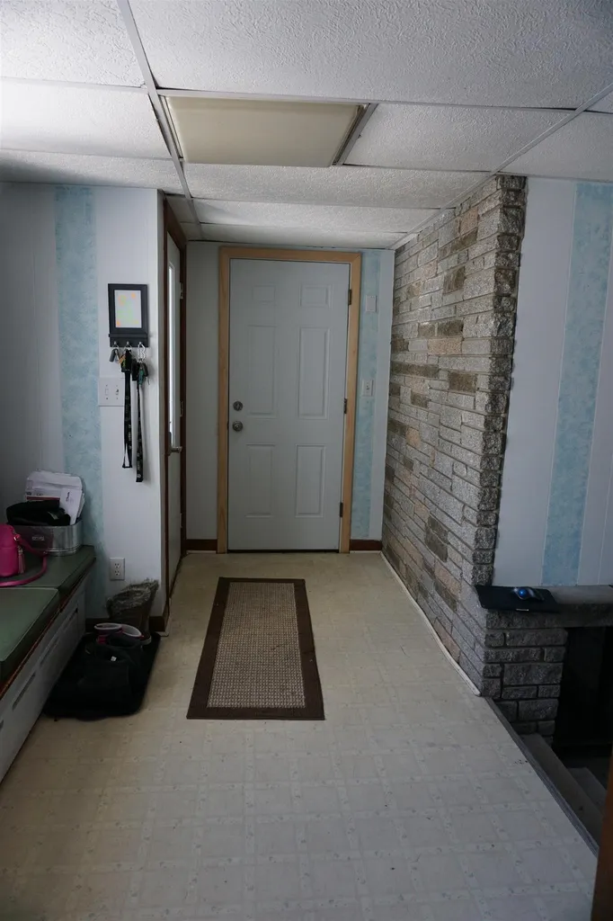 15 Nash Parkway Somersworth NH 03878
