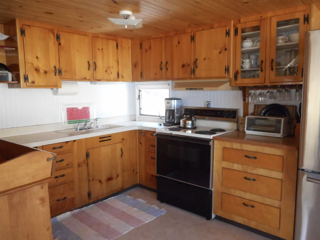 3964 County Road Woodbury VT 05681