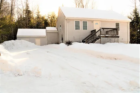 28 Pinnacle Road Campton NH 03223