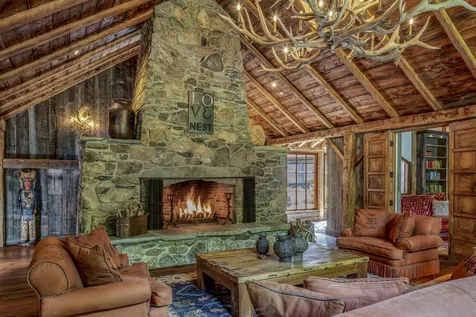 730 Mcnamara Road Dorset VT 05251