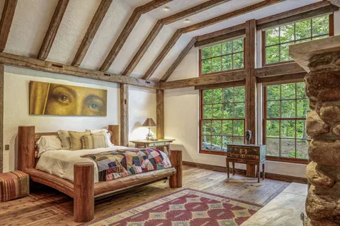 730 Mcnamara Road Dorset VT 05251