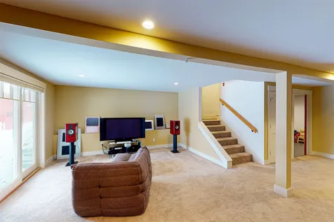 449 Thomas Lane Stowe VT 05672