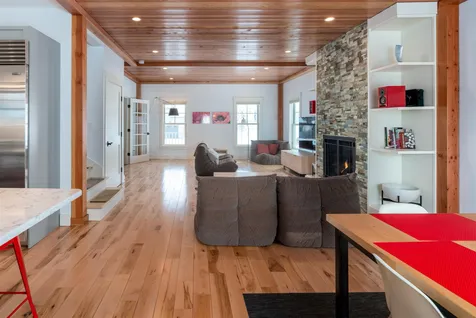 449 Thomas Lane Stowe VT 05672