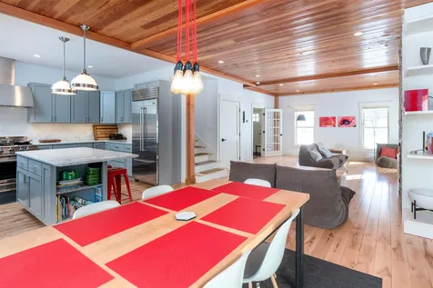 449 Thomas Lane Stowe VT 05672