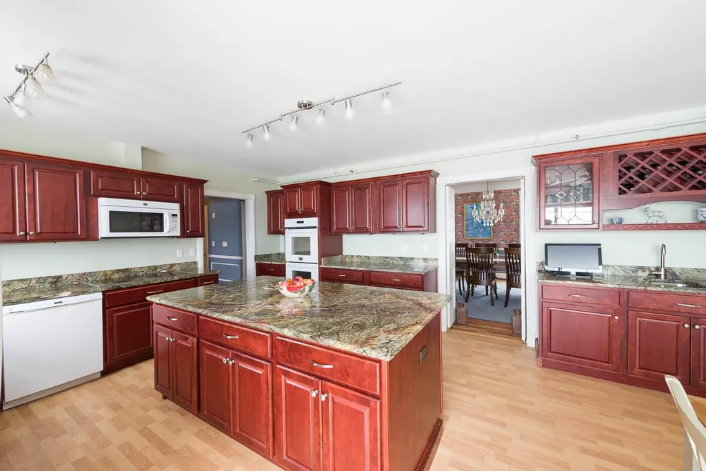 20 Martin Hill Road Wolfeboro NH 03894