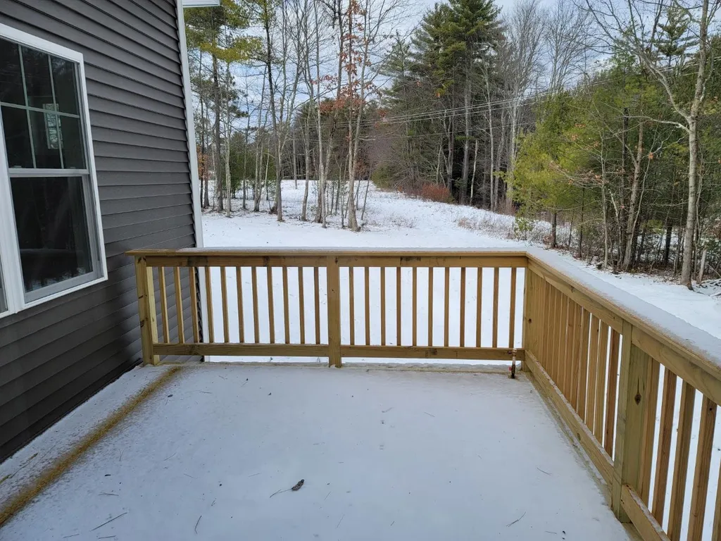 37 Madison Way Loudon NH 03307
