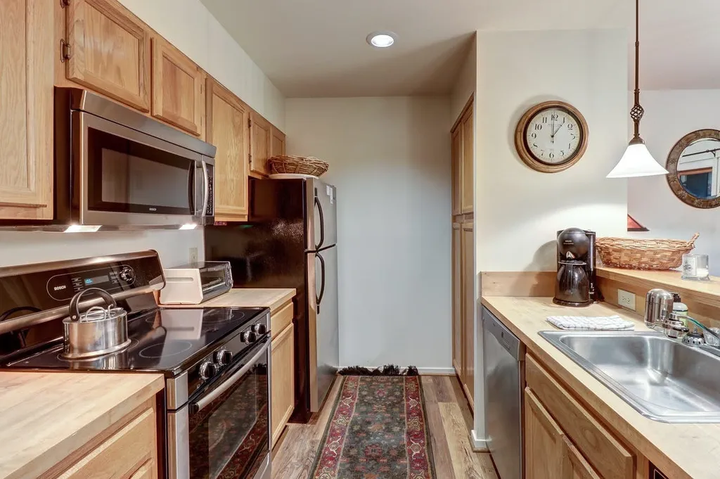68 Upper Snow Creek Road Warren VT 05674