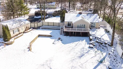 32 Robyn Avenue Litchfield NH 03052