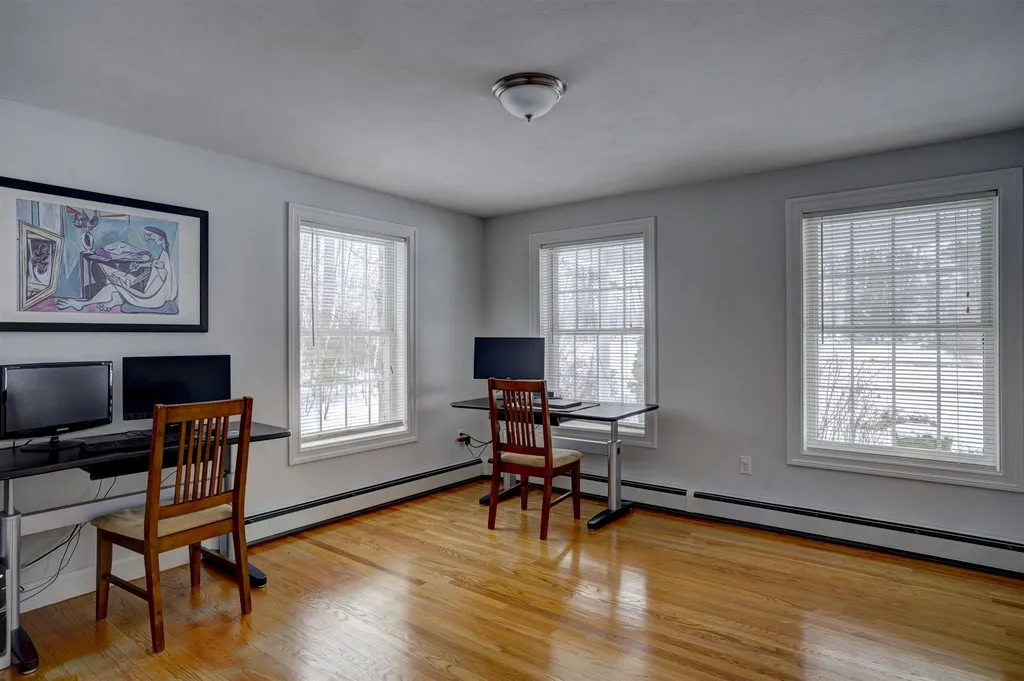 24 Liberty Lane Barrington NH 03825
