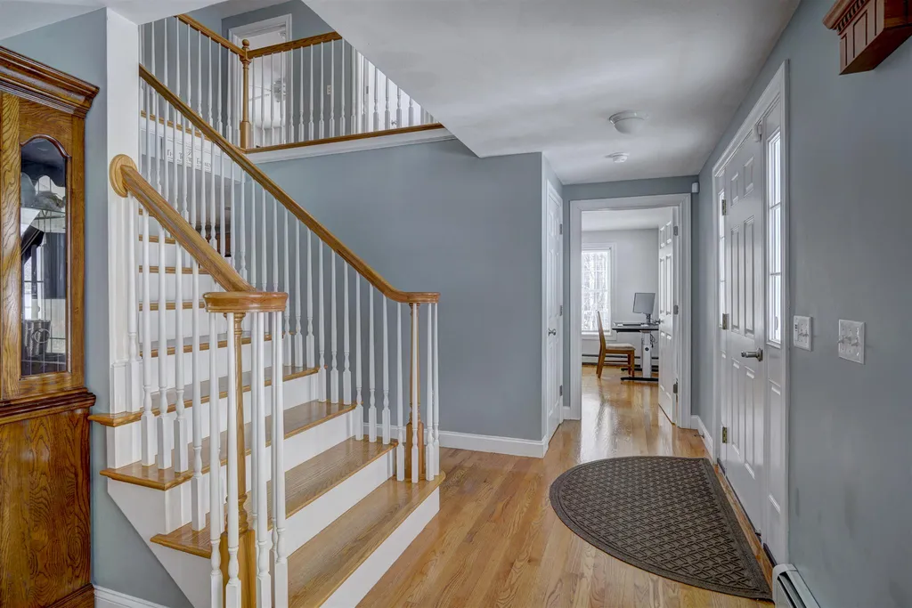 24 Liberty Lane Barrington NH 03825
