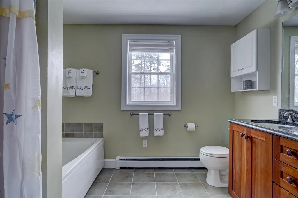 24 Liberty Lane Barrington NH 03825