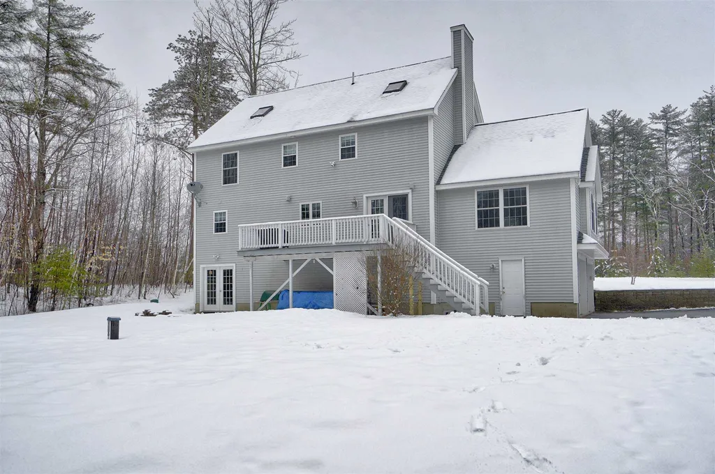 24 Liberty Lane Barrington NH 03825