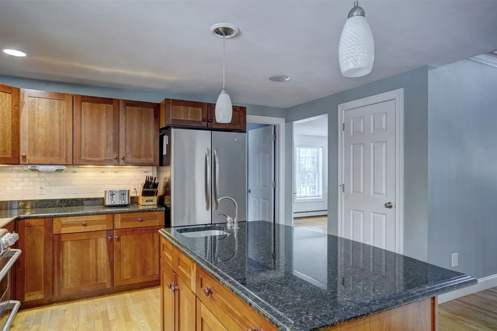 24 Liberty Lane Barrington NH 03825