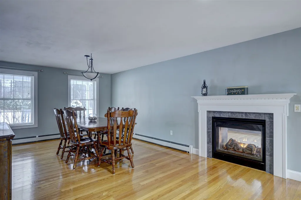 24 Liberty Lane Barrington NH 03825
