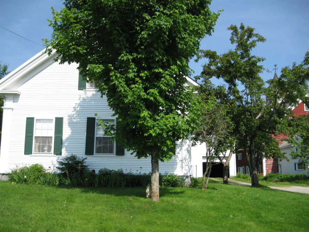 56 Breezy Avenue Greensboro VT 05841