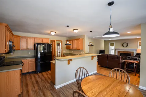 49 Olde Bridge Lane Epping NH 03042