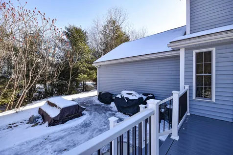 49 Olde Bridge Lane Epping NH 03042