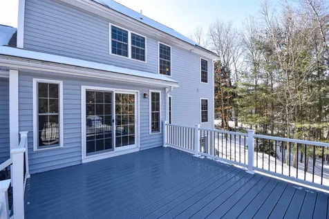 49 Olde Bridge Lane Epping NH 03042