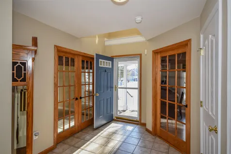 49 Olde Bridge Lane Epping NH 03042