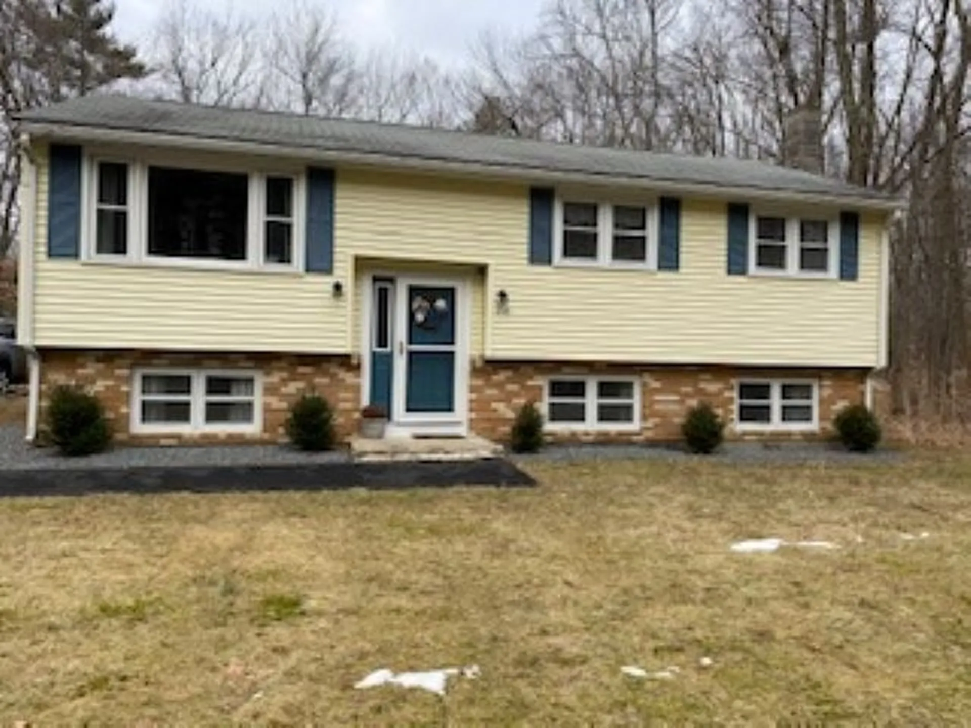358 Sherburne Road Pelham NH 03076
