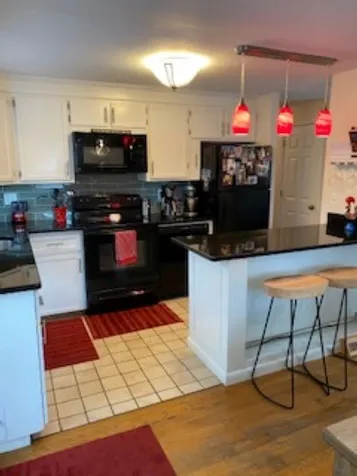 358 Sherburne Road Pelham NH 03076
