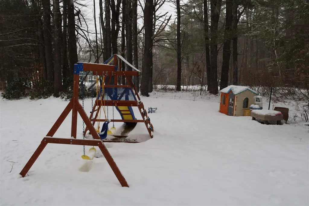 519 Greenfield Road Peterborough NH 03458