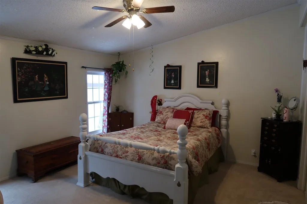 519 Greenfield Road Peterborough NH 03458