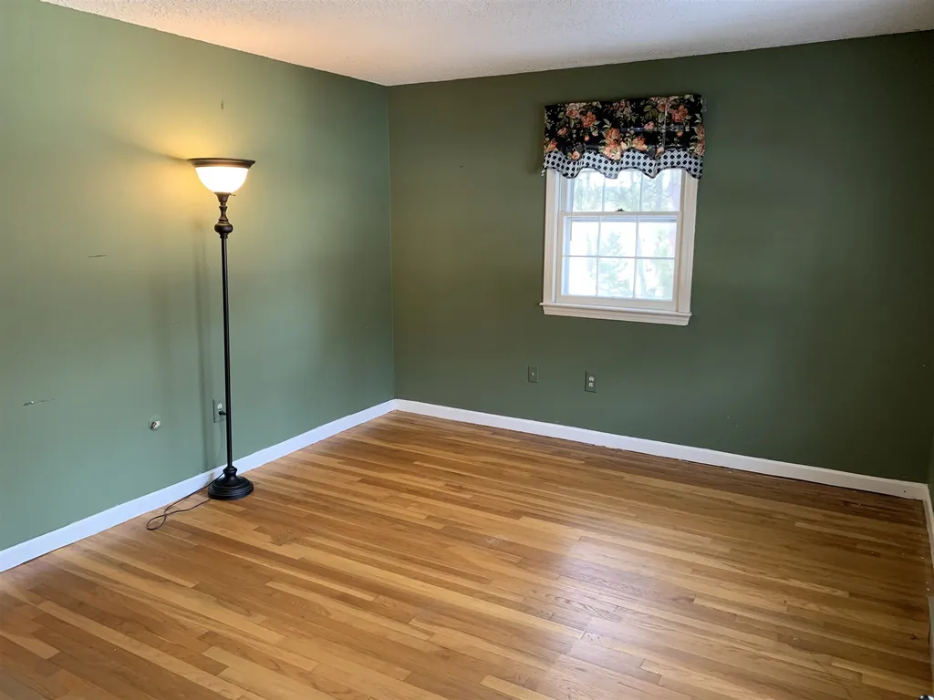 361 Whitney Avenue Manchester NH 03104