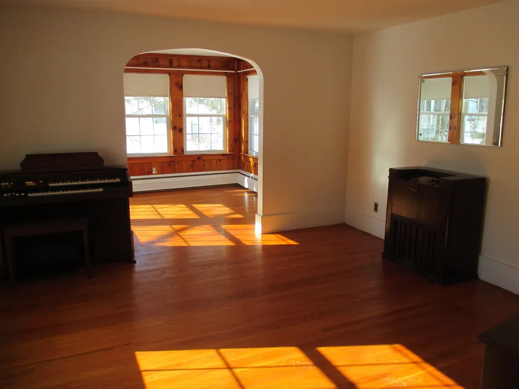 40 Dewey Street Rochester NH 03867