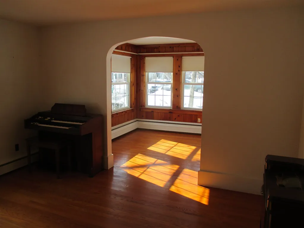 40 Dewey Street Rochester NH 03867