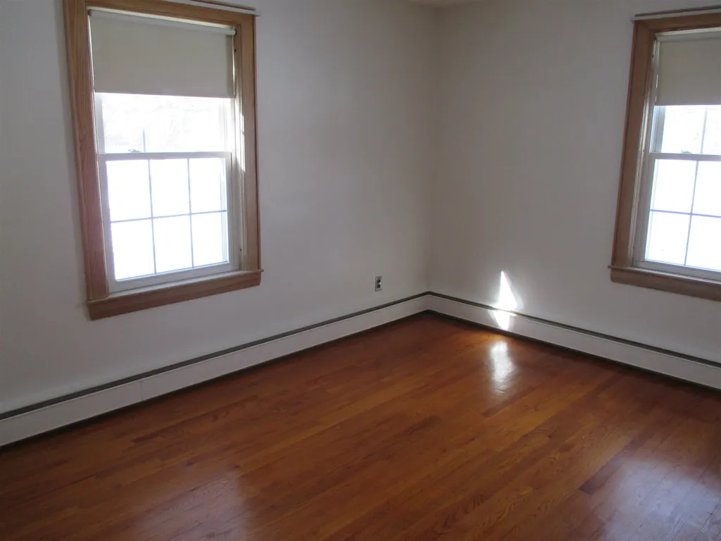40 Dewey Street Rochester NH 03867