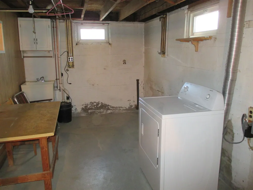 40 Dewey Street Rochester NH 03867