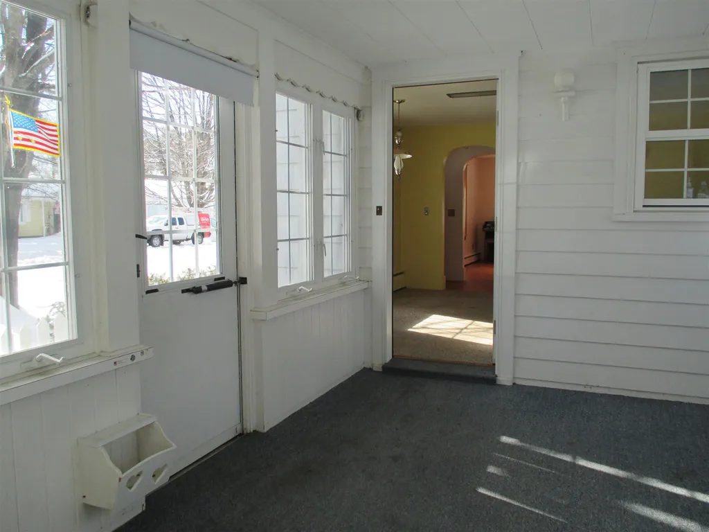 40 Dewey Street Rochester NH 03867