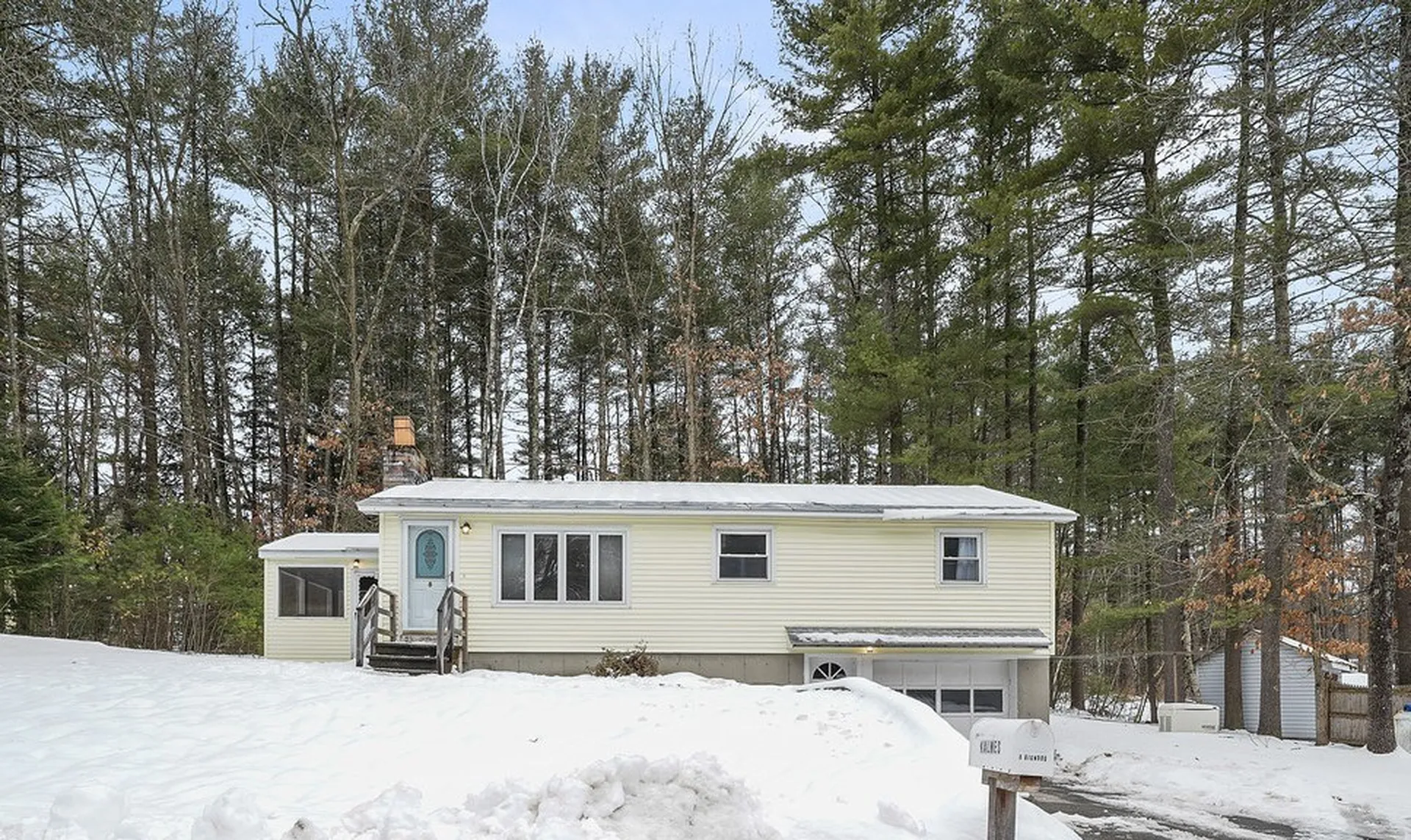 8 Bigwood Drive Merrimack NH 03054