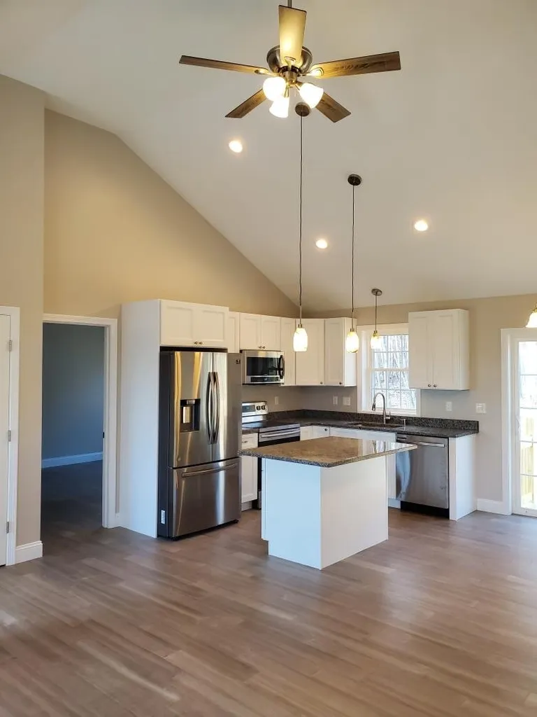 24 Vista Heights Tilton NH 03276