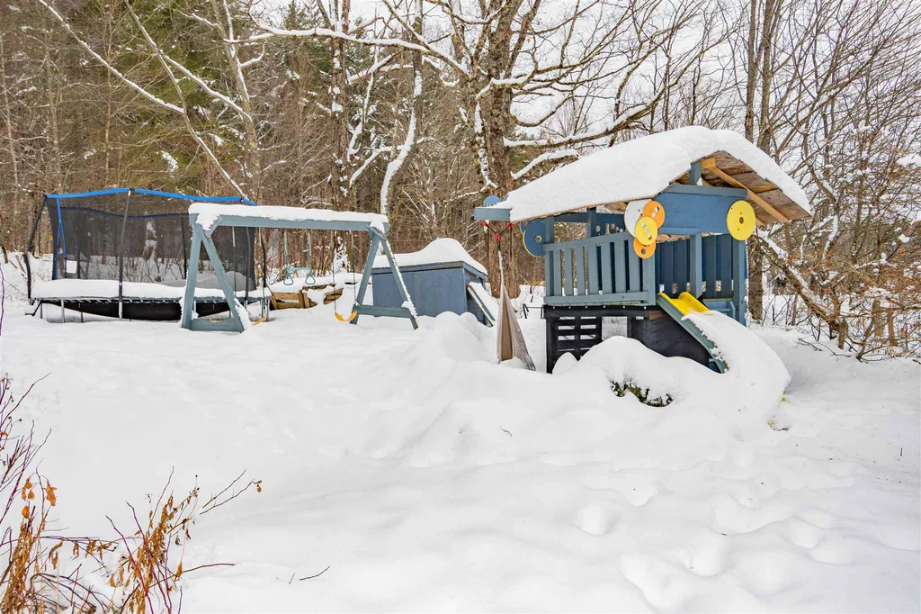121 Calais Road Worcester VT 05682