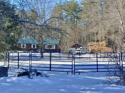 67 Hunter Drive Epping NH 03042